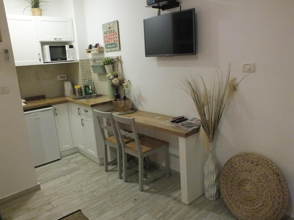 Banker'S Boutique Apartman Haifa Szoba fotó