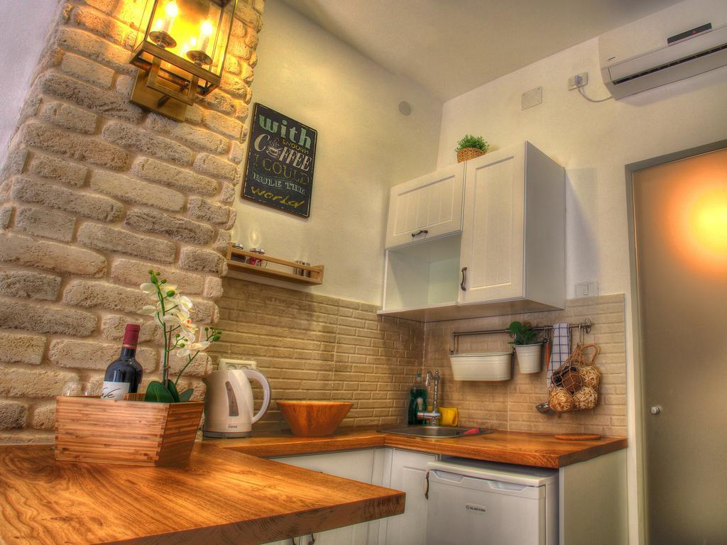 Banker'S Boutique Apartman Haifa Szoba fotó